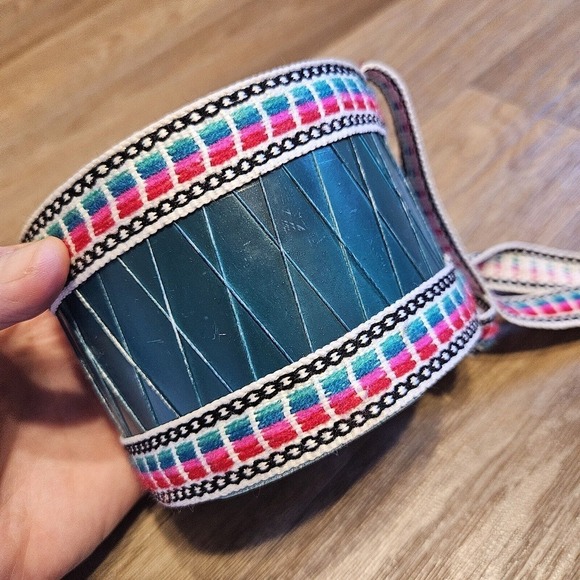 Set Of 2 Vtg Hand Painted Small Hand Drums Bongo Aruba Dominicana W/Strap Bird - Picture 7 of 10